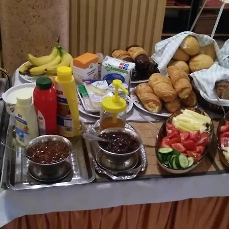 Korona Panzio Bed & Breakfast