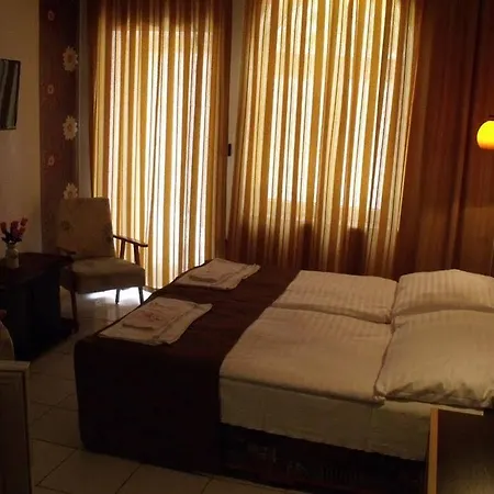 Bed & Breakfast Korona Panzio