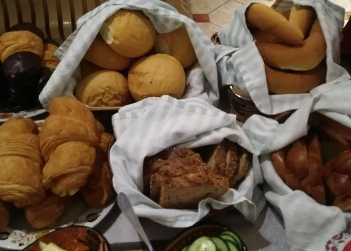 فندق مبيت وإفطار Korona Panzio بالاتونفوريد