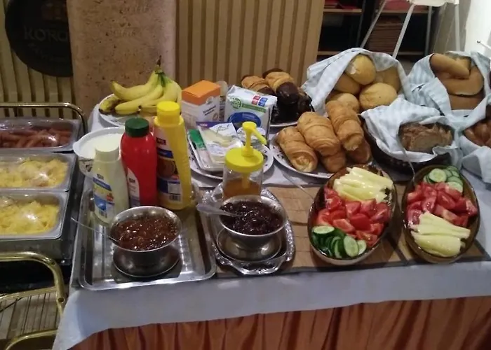 Korona Panzio ベッド・アンド・ブレックファスト