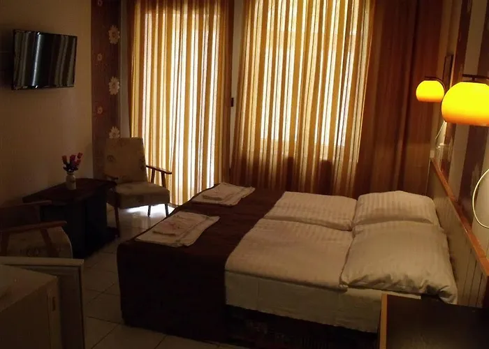 ベッド・アンド・ブレックファスト Korona Panzio